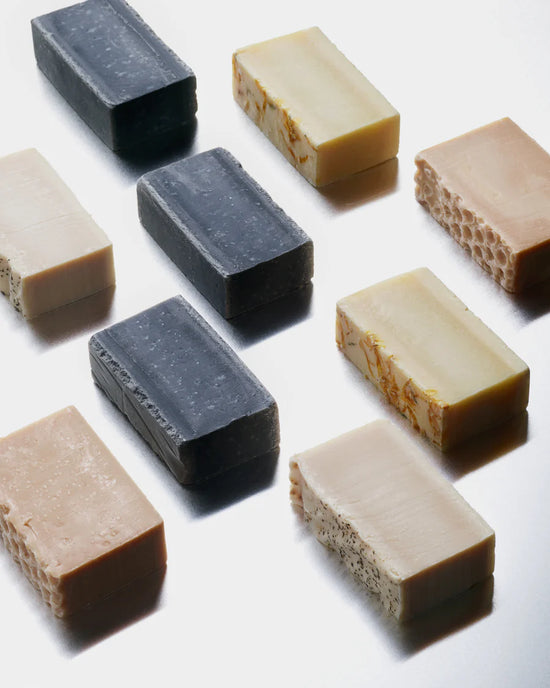 MELYON Le Romarin Soap 135g, Le Romarin Soap, Exfoliating Bar Soap, MELYON, PourHommies, La Miel, Le Romarin, Le Calendula.